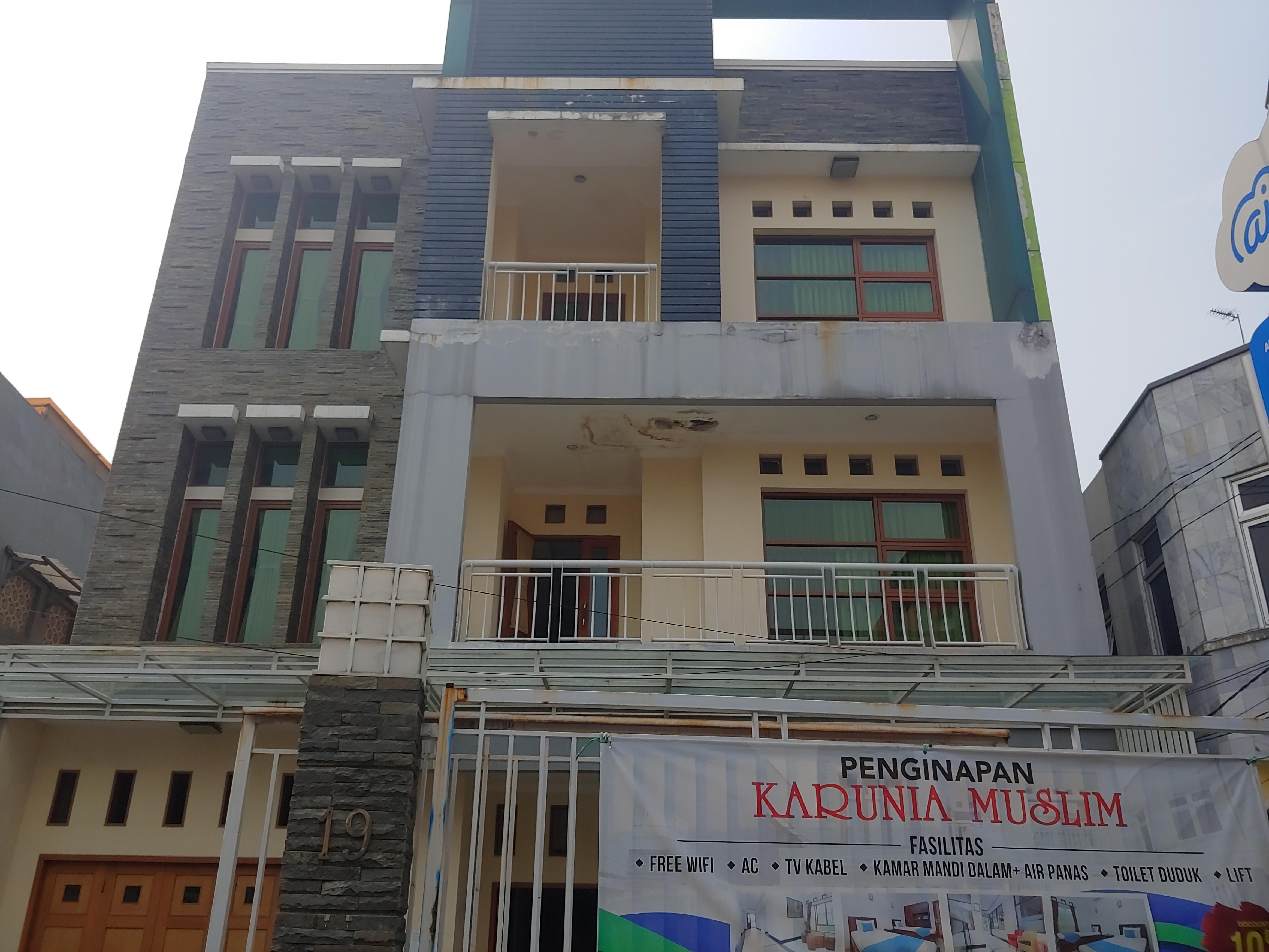 Oyo 3894 Karunia Muslim Syariah Hotel Jakarta Exterior photo